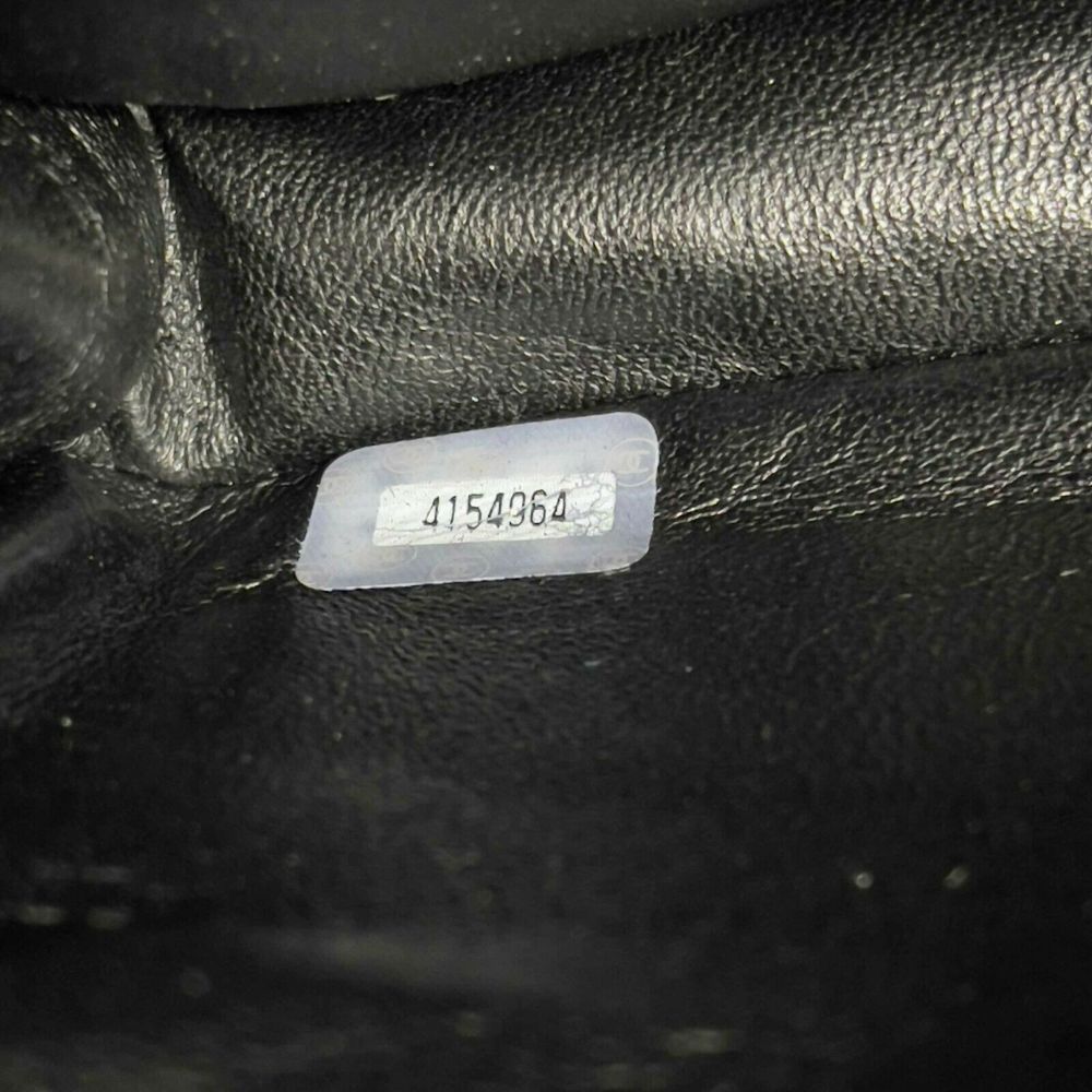 CHANEL - VTG 1996 Medium Black Top Handle Kelly Medium Flap Bag - Patent Leather - Picture 4 of 12